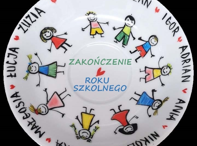 Podpowiadamy, co kupić wychowawczyni, nauczycielowi czy przedszkolance na zakończenie roku szkolnego.