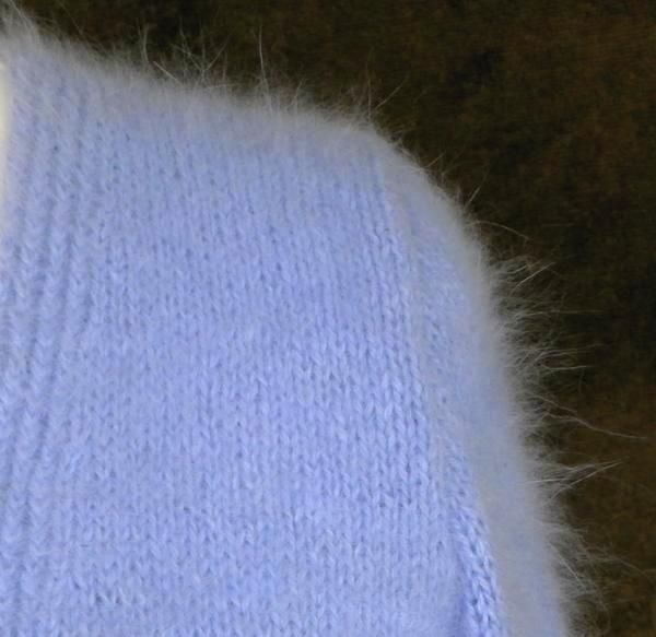 lawendowy sweter angora recznie robiony modny unikalni pl